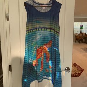 Leoma Lovegrove Hooded Turtle beach/pool cover- XL